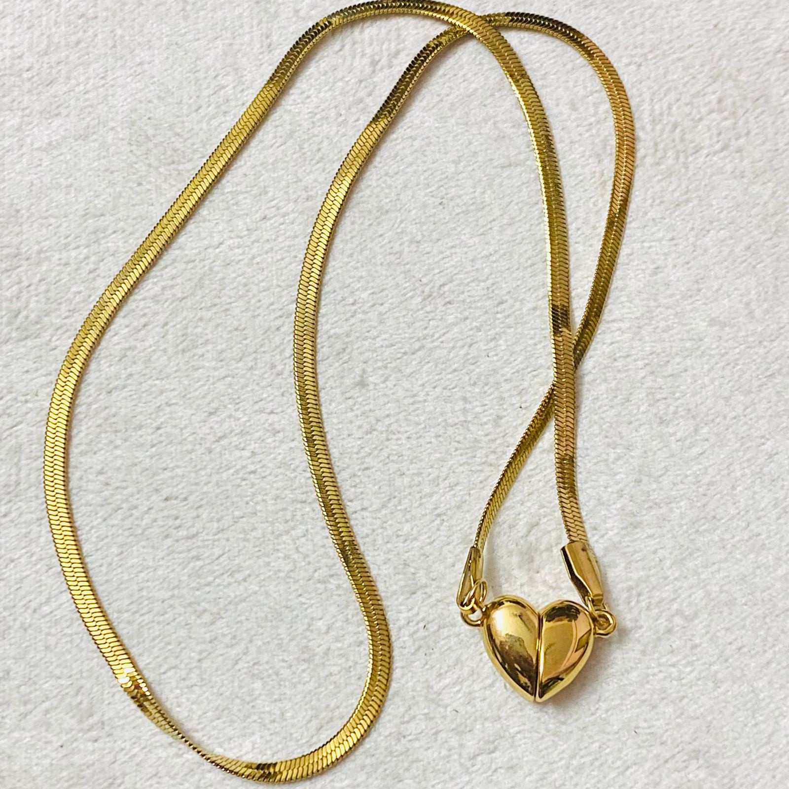 Magnatic Heart Necklace