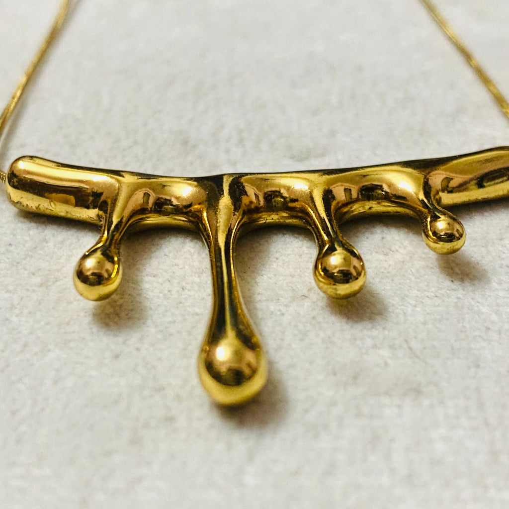 Trendy Waterproof Gold Pendant Necklace | Anti-Tarnish Stainless Steel