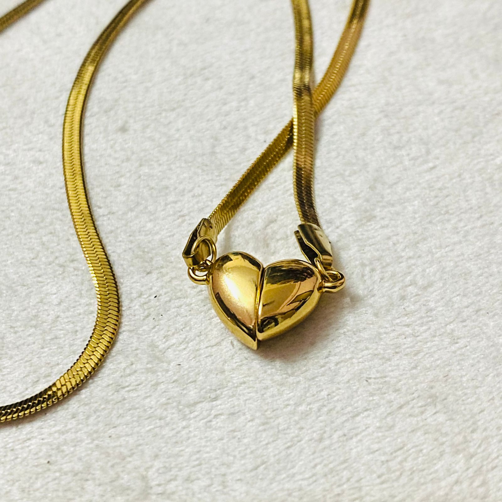 Magnatic Heart Necklace